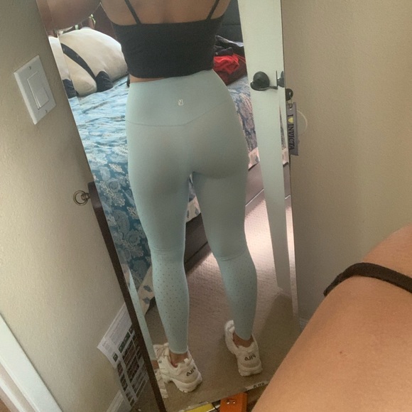 EUC BuffBunny Allure Laser Leggings - Picture 4 of 11